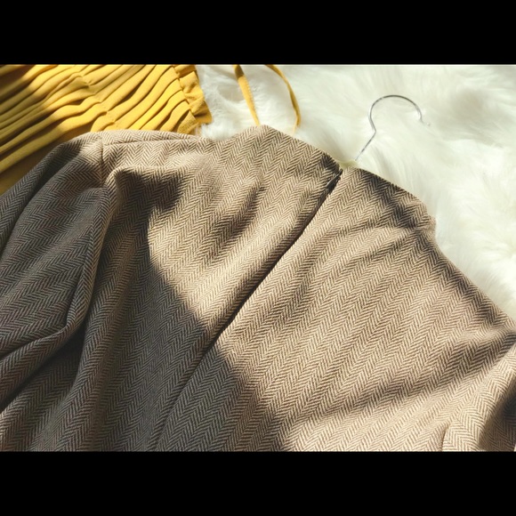 Stylenanda mock neck self-tie cuff blouse - Picture 6 of 7